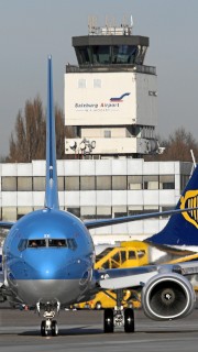 Salzburg Airport mit Kontrollturm