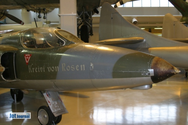 ...Seit der Folland Gnat GN-101 war es Tradition der letzten in Lizenz gebauten Maschine eines Typs den Namen 'Kreivi von Rosen' aufzumalen. Die GN-101 ist ebenfalls ausgestellt...